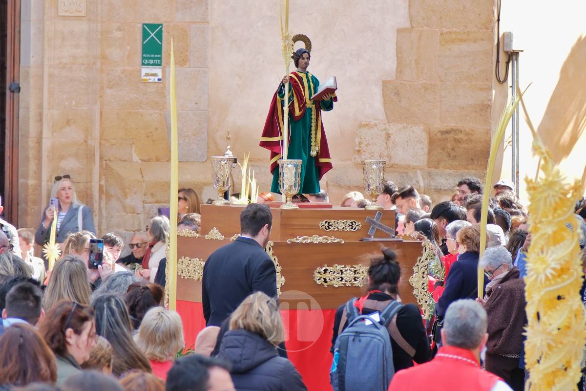 La Borriquilla abre la Semana Santa de Tomelloso en una mañana soleada y marcada por el frío