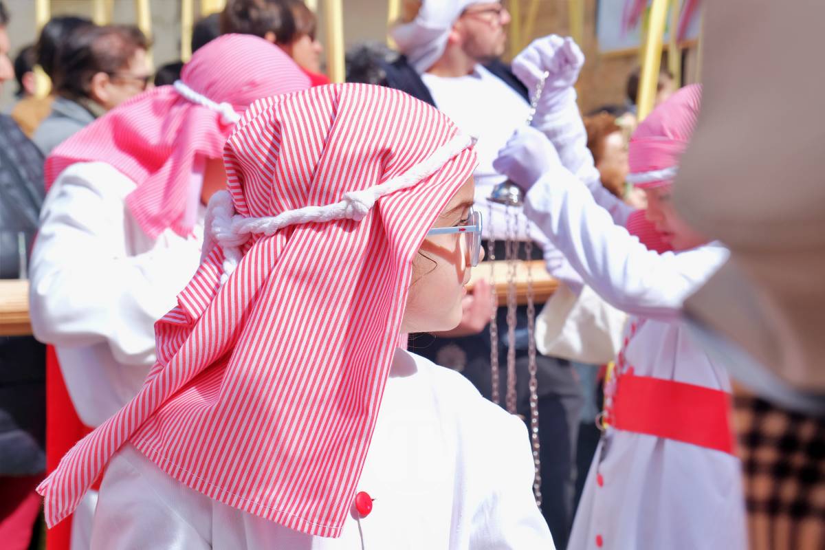 La Borriquilla abre la Semana Santa de Tomelloso en una mañana soleada y marcada por el frío