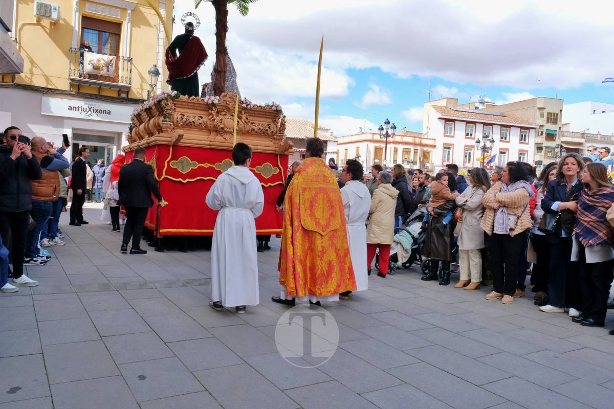 La Borriquilla abre la Semana Santa de Tomelloso en una mañana soleada y marcada por el frío