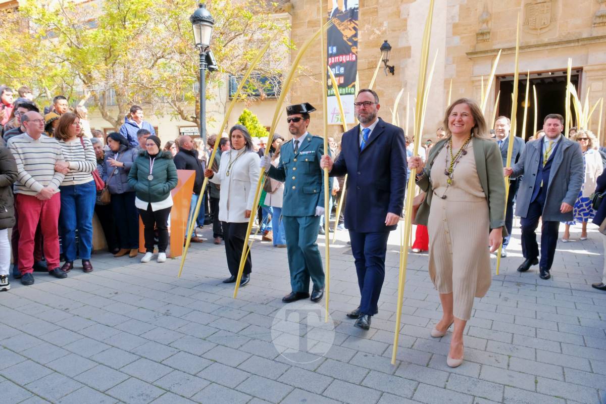 La Borriquilla abre la Semana Santa de Tomelloso en una mañana soleada y marcada por el frío