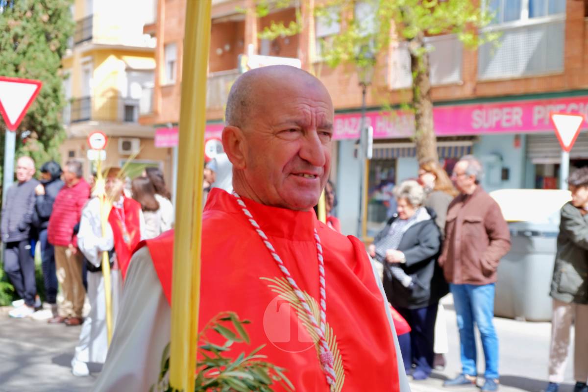 La Borriquilla abre la Semana Santa de Tomelloso en una mañana soleada y marcada por el frío