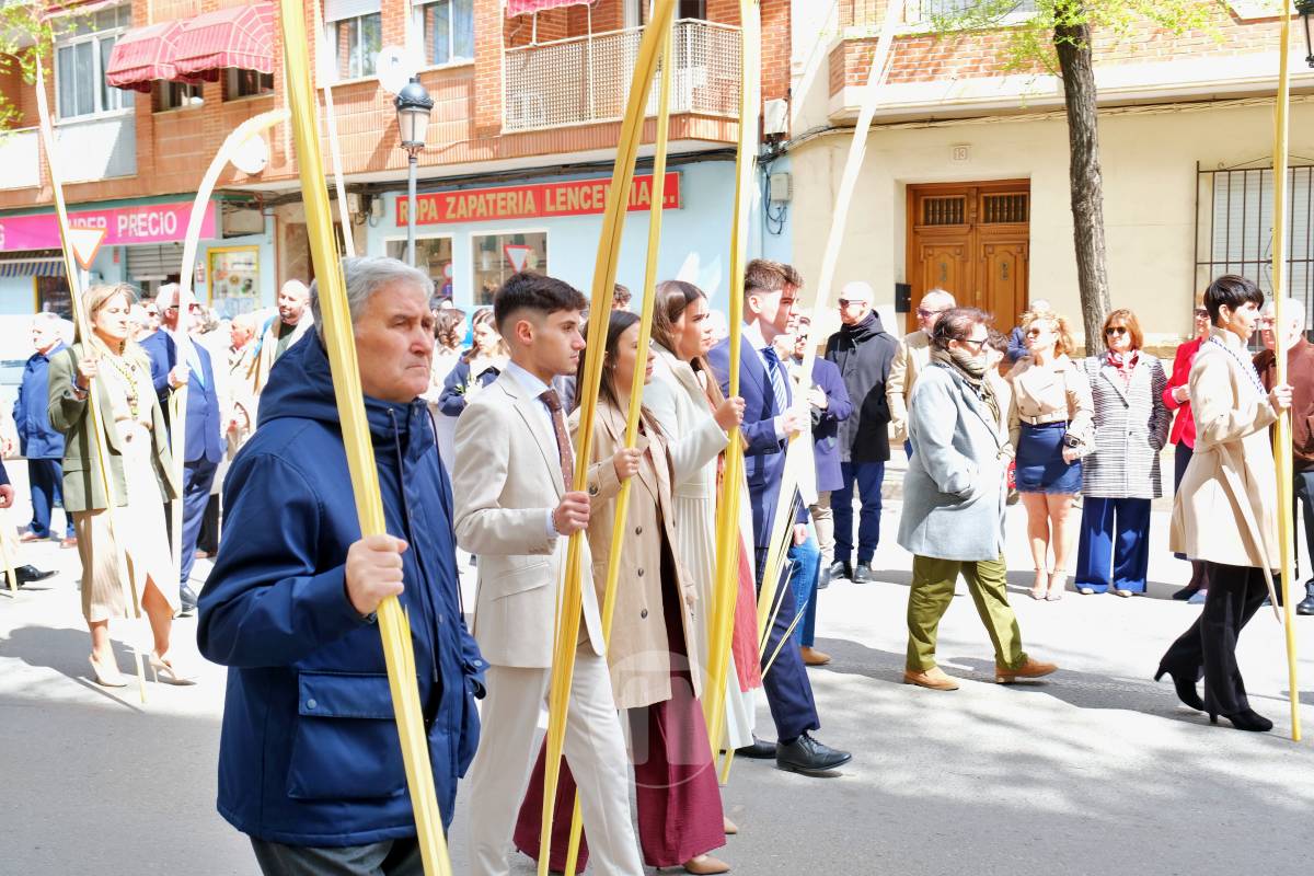 La Borriquilla abre la Semana Santa de Tomelloso en una mañana soleada y marcada por el frío