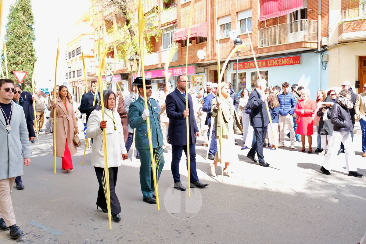 La Borriquilla abre la Semana Santa de Tomelloso en una mañana soleada y marcada por el frío