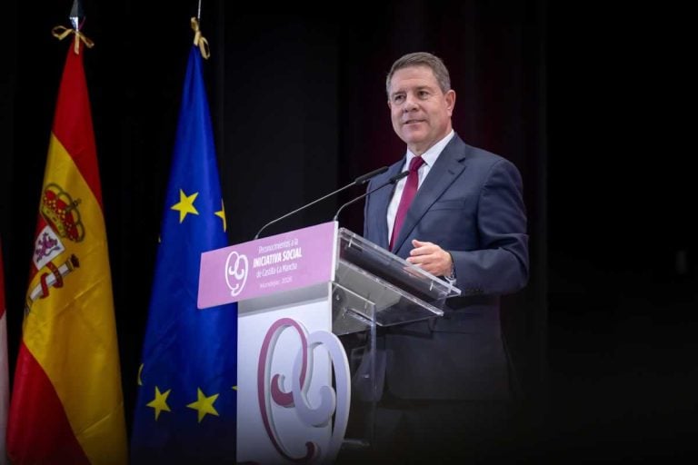 Page anuncia un aumento en 185.000 horas de la ayuda a domicilio en Castilla-La Mancha