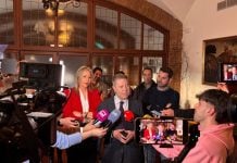 Page llama al voto progresista para el PSOE en Castilla y León: «Lo demás es tirar el voto»