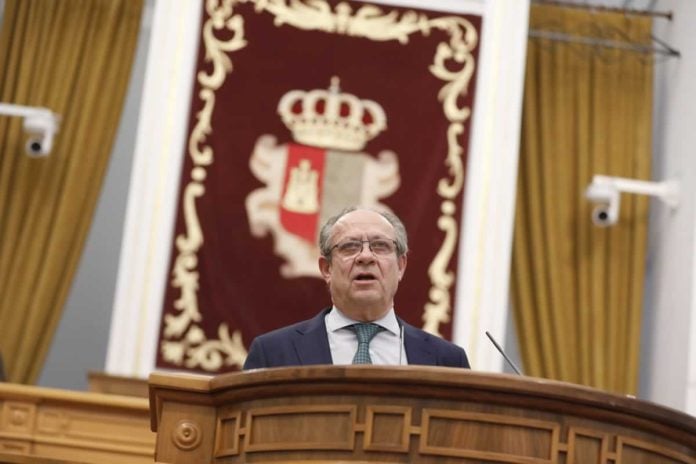 juan-alfonso-ruiz-molina-en-las-cortes-2026-03-26_20-33