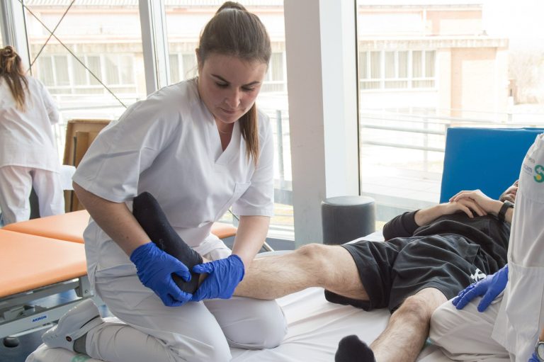 C-LM lanzará un Plan Integral de Cáncer, con la fisioterapia como disciplina clave