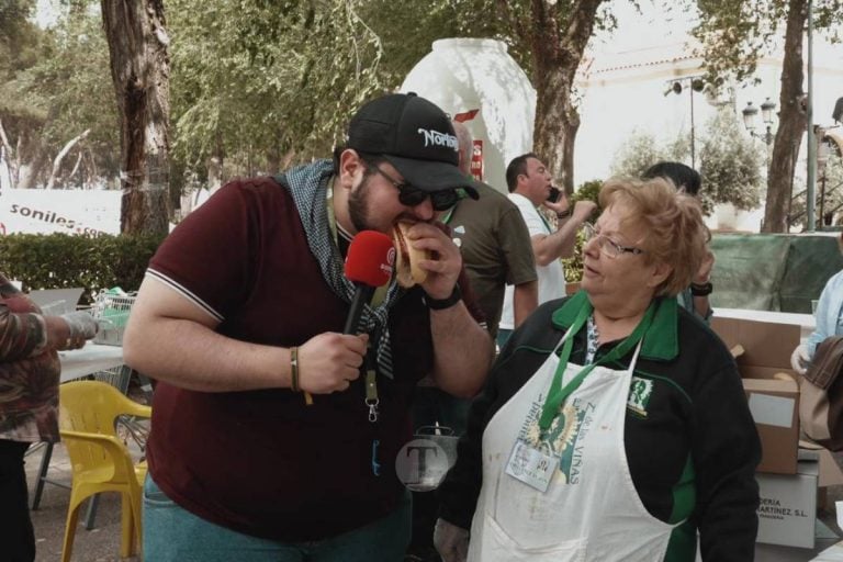 Pinilla vive el primer gran día de la Romería con ambiente, chorizos y mucha participación