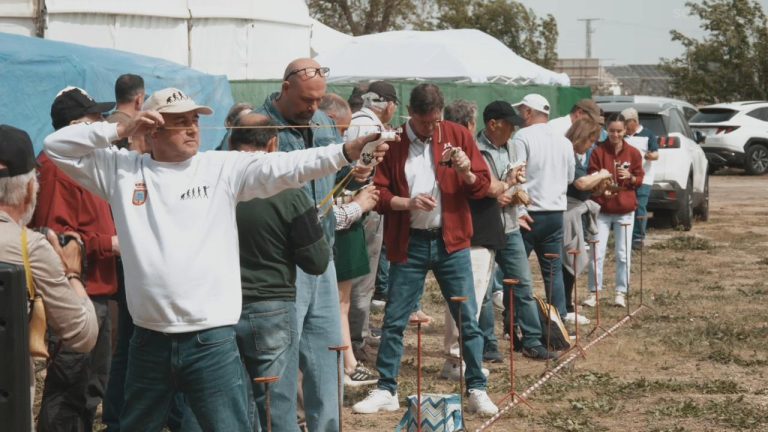 El tirachinas también compite en Pinilla durante la Romería de Tomelloso