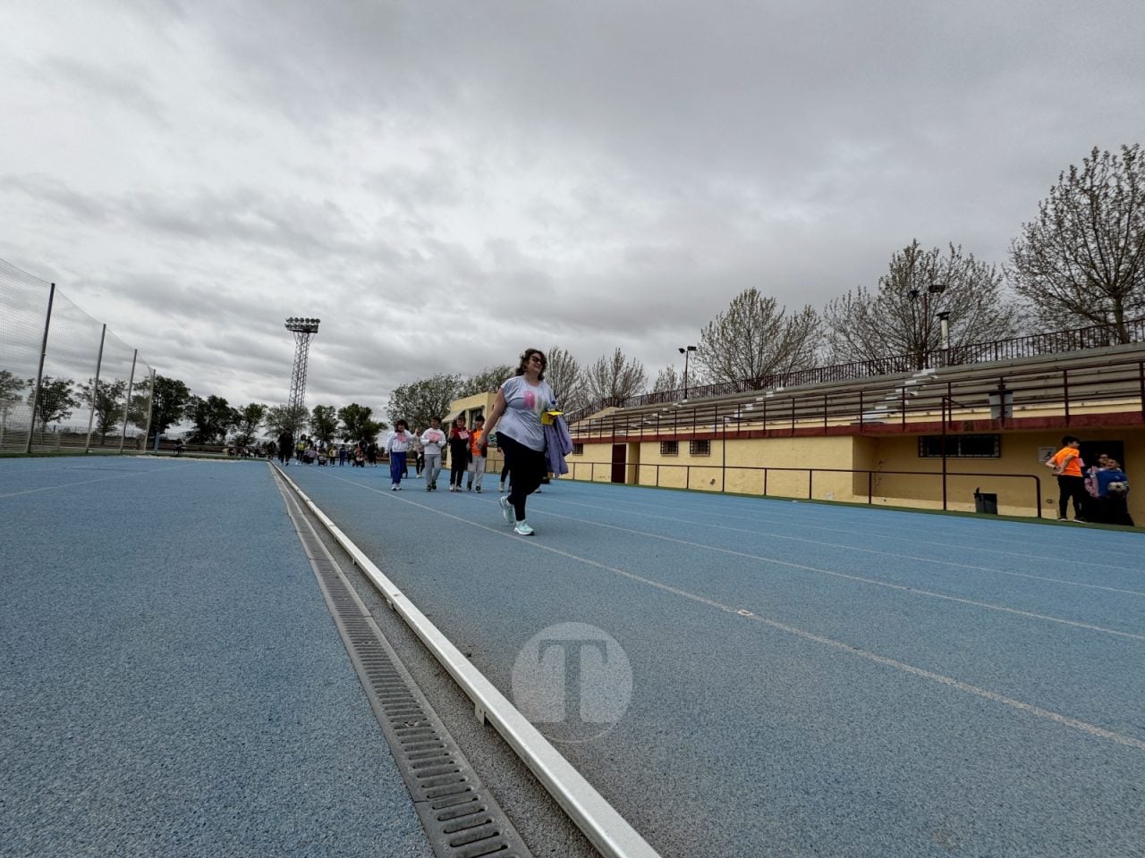 Cientos de escolares participan en la 47ª Carrera Popular ‘Memorial Ángel Serrano’ de Tomelloso