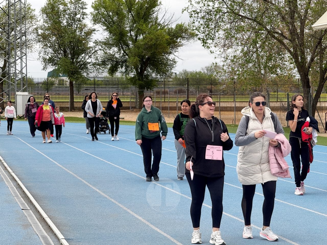 Cientos de escolares participan en la 47ª Carrera Popular ‘Memorial Ángel Serrano’ de Tomelloso
