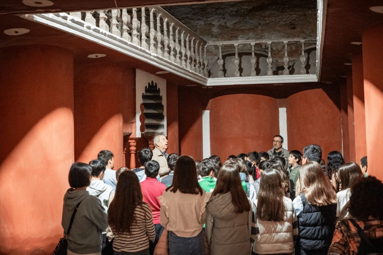 Tomelloso se enseña desde dentro: más de 200 escolares descubren sus cuevas