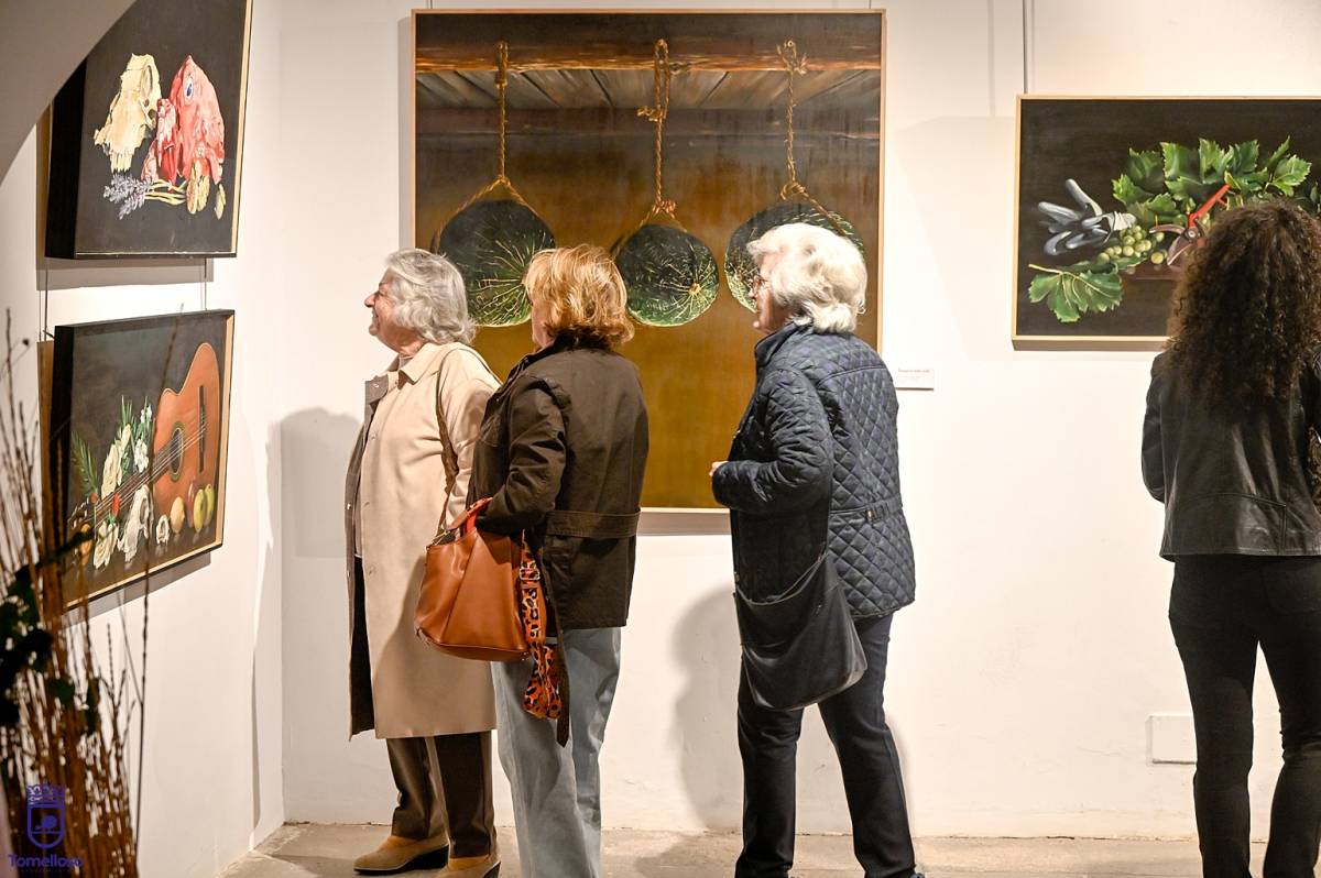 Bodegones y símbolos: Manuel Solana inaugura su exposición en la Posada de los Portales