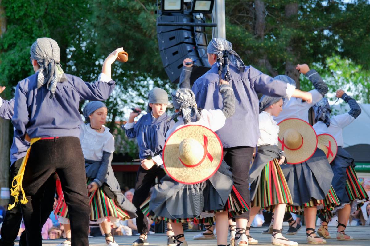 El X Festival Folklórico de Romería llena Pinilla de música, baile y tradición