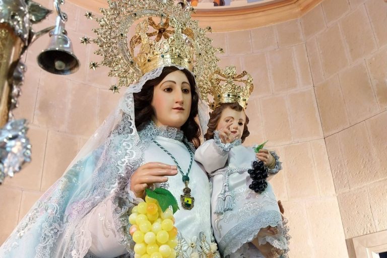 La Virgen de las Viñas se engalana para la Romería 2026 en Tomelloso