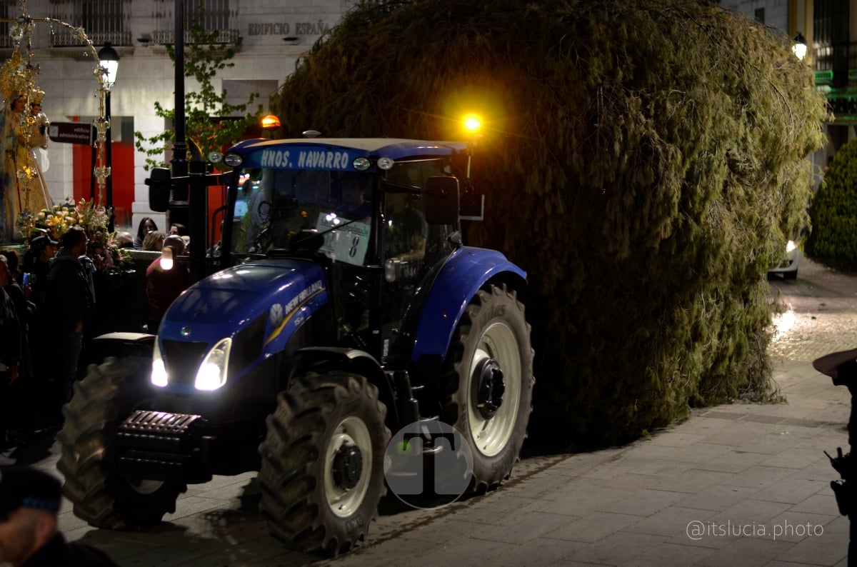 Lucía Moreno y Paloma Morales retratan la emoción de la llegada de la Virgen de las Viñas a Tomelloso
