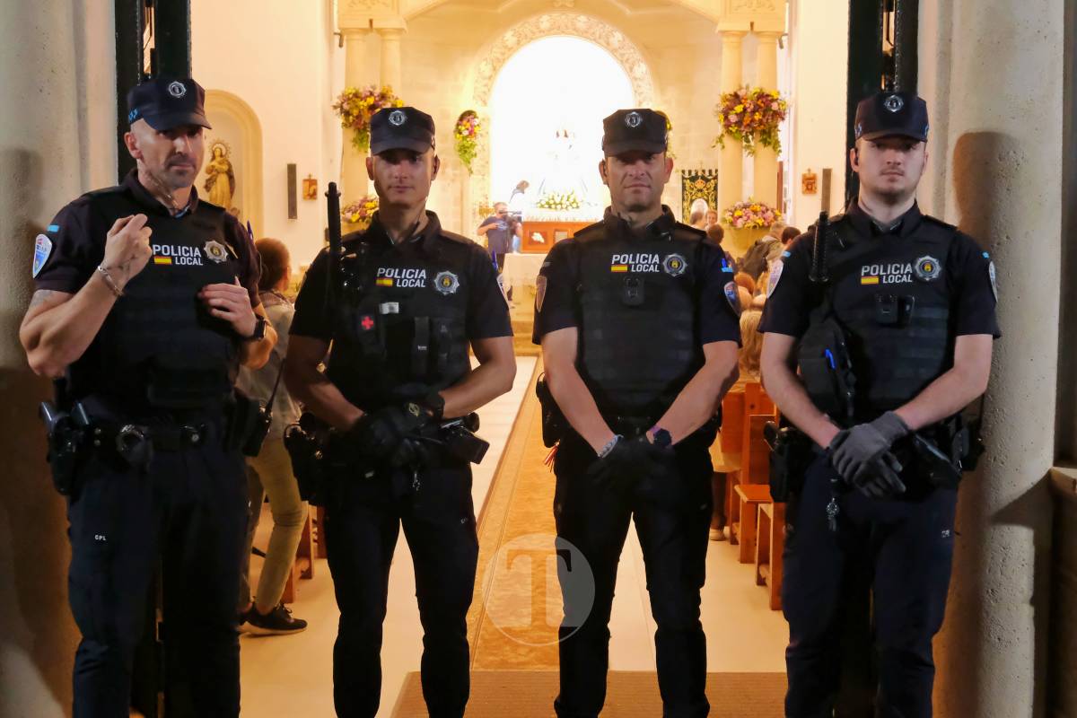 Miles de antorchas iluminan Pinilla en la noche más emocionante de la Romería de Tomelloso