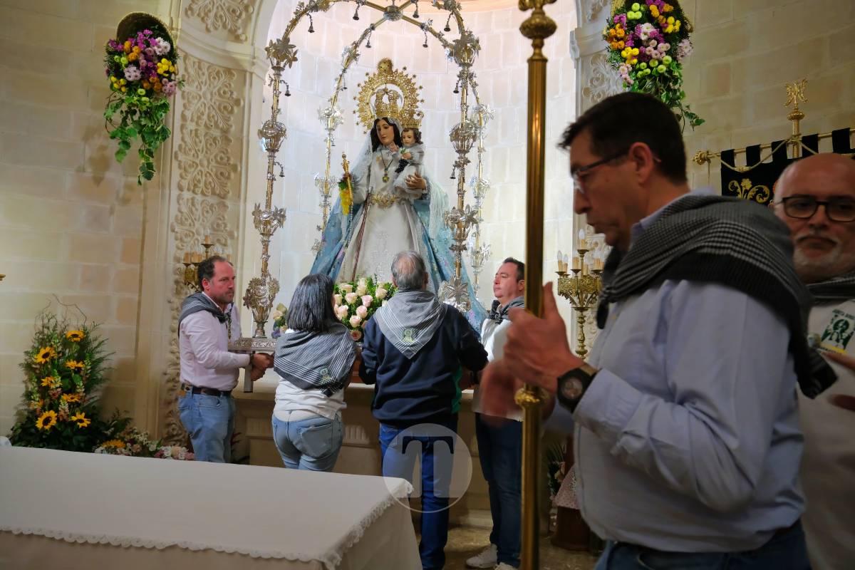 Miles de antorchas iluminan Pinilla en la noche más emocionante de la Romería de Tomelloso