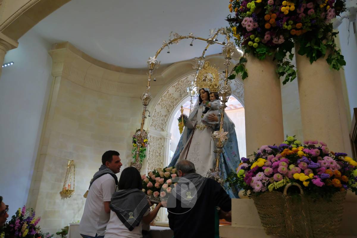 Miles de antorchas iluminan Pinilla en la noche más emocionante de la Romería de Tomelloso