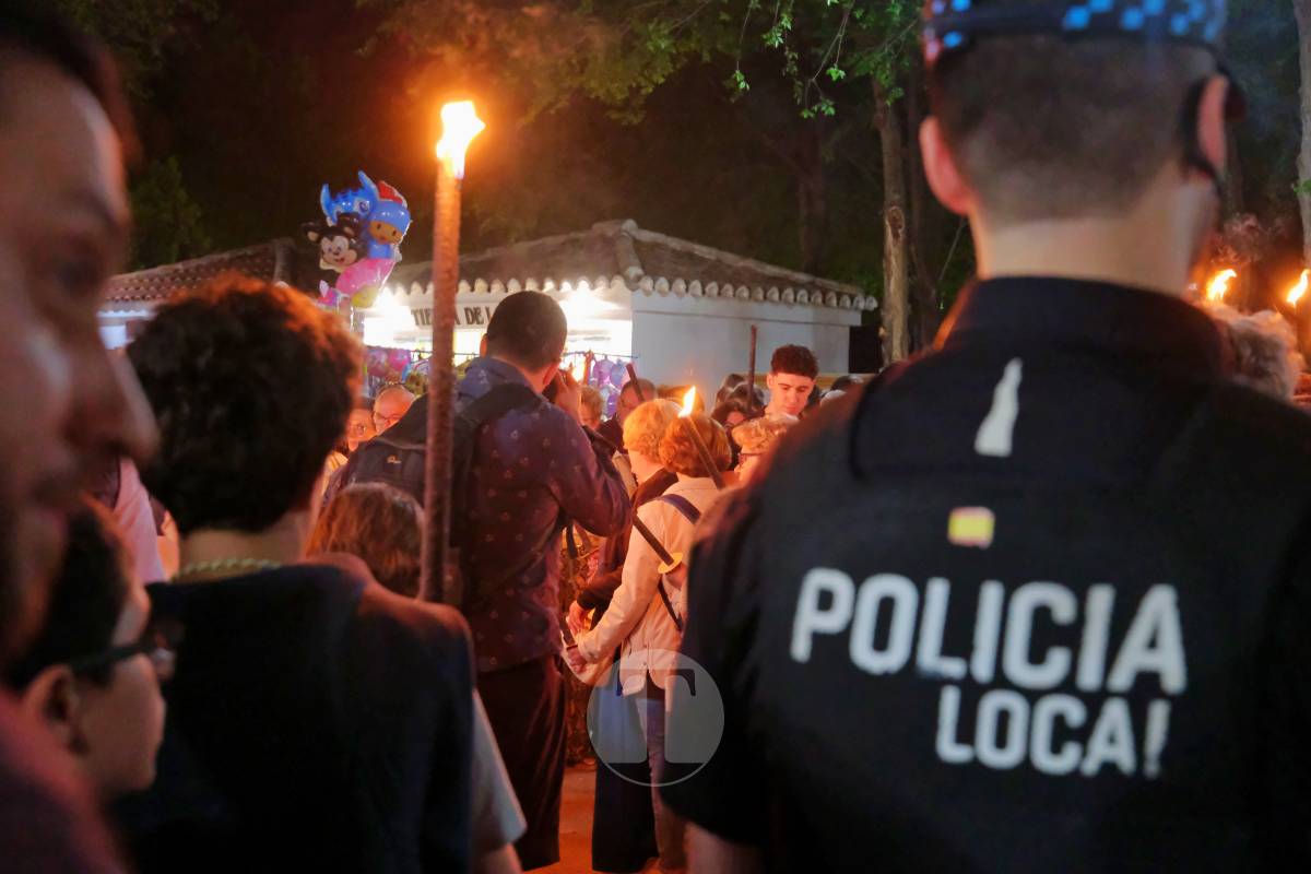 Miles de antorchas iluminan Pinilla en la noche más emocionante de la Romería de Tomelloso
