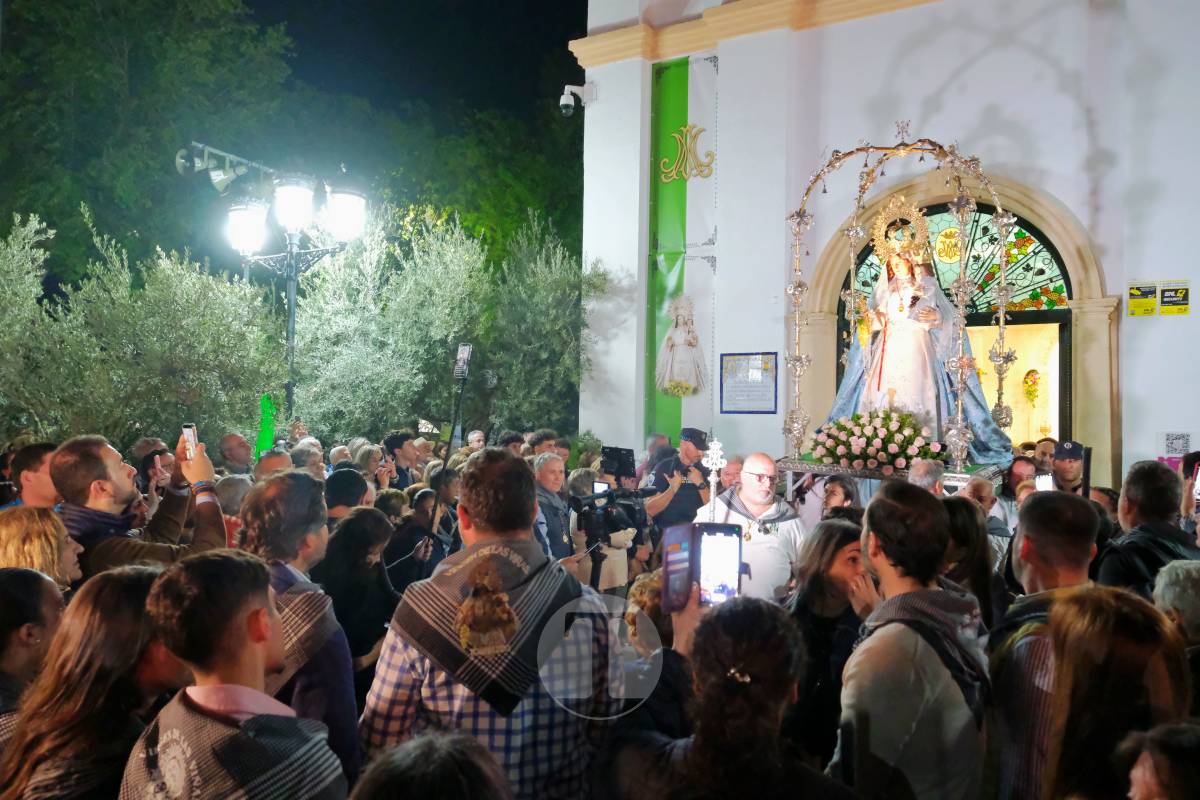 Miles de antorchas iluminan Pinilla en la noche más emocionante de la Romería de Tomelloso
