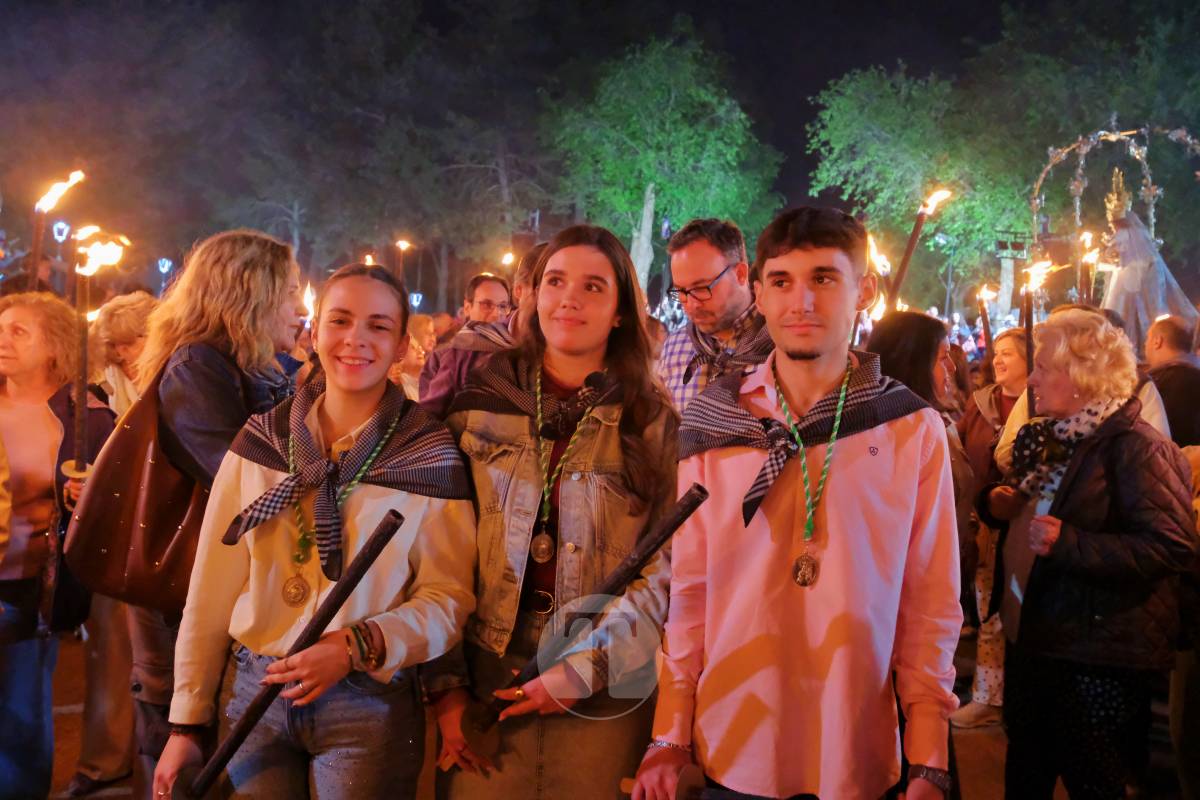 Miles de antorchas iluminan Pinilla en la noche más emocionante de la Romería de Tomelloso