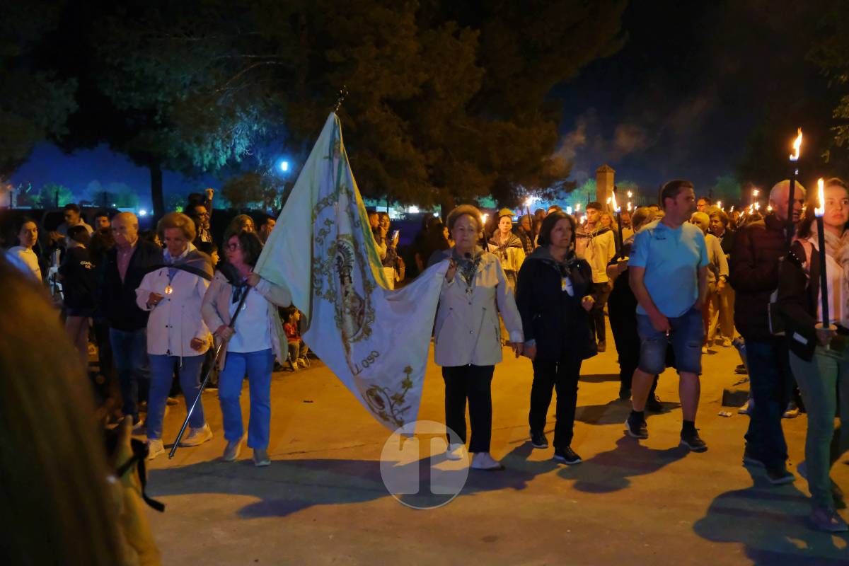 Miles de antorchas iluminan Pinilla en la noche más emocionante de la Romería de Tomelloso