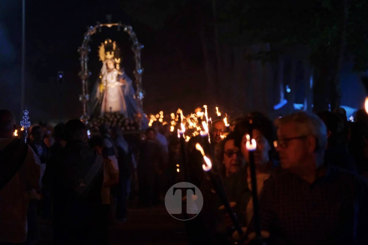 Miles de antorchas iluminan Pinilla en la noche más emocionante de la Romería de Tomelloso