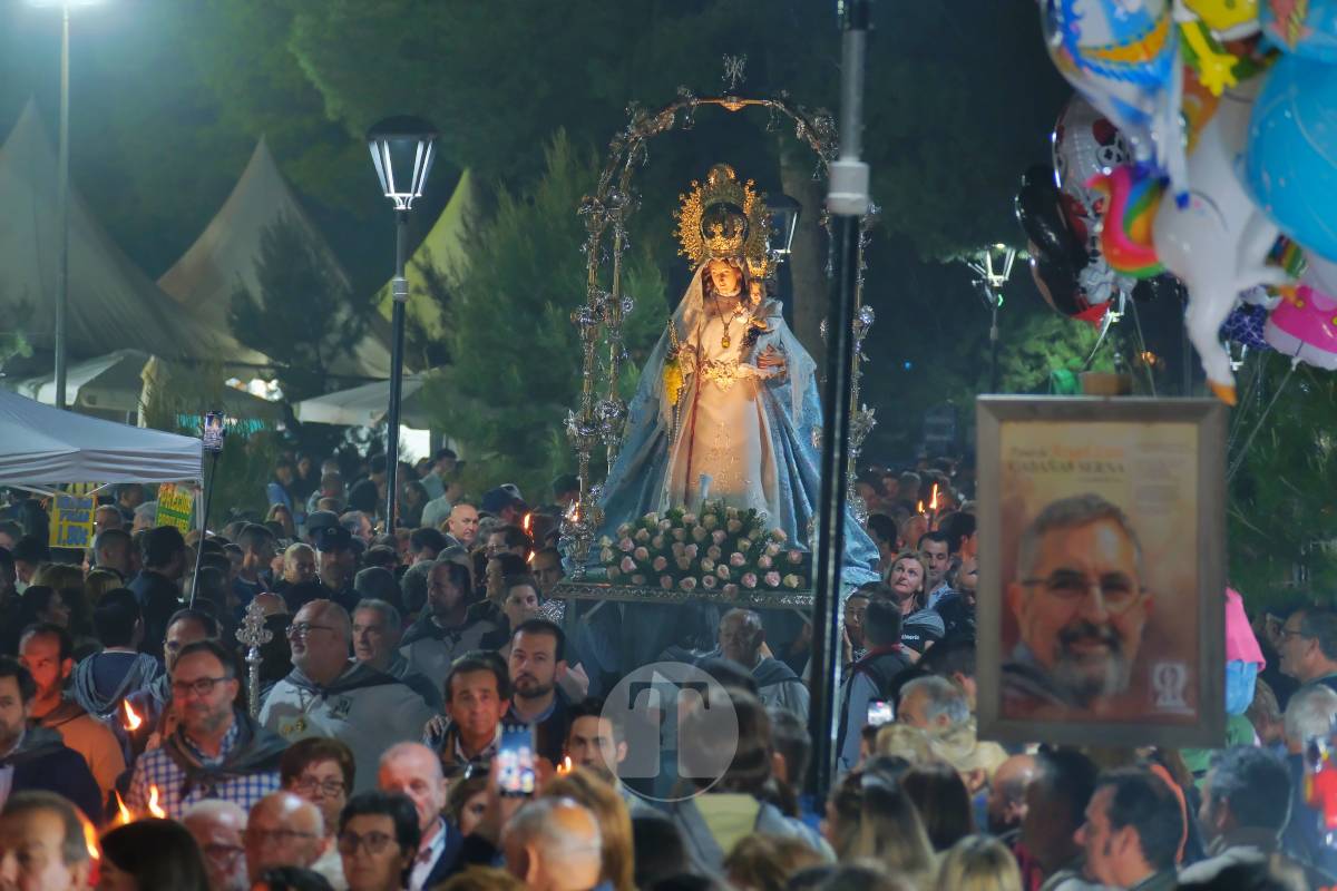 Miles de antorchas iluminan Pinilla en la noche más emocionante de la Romería de Tomelloso