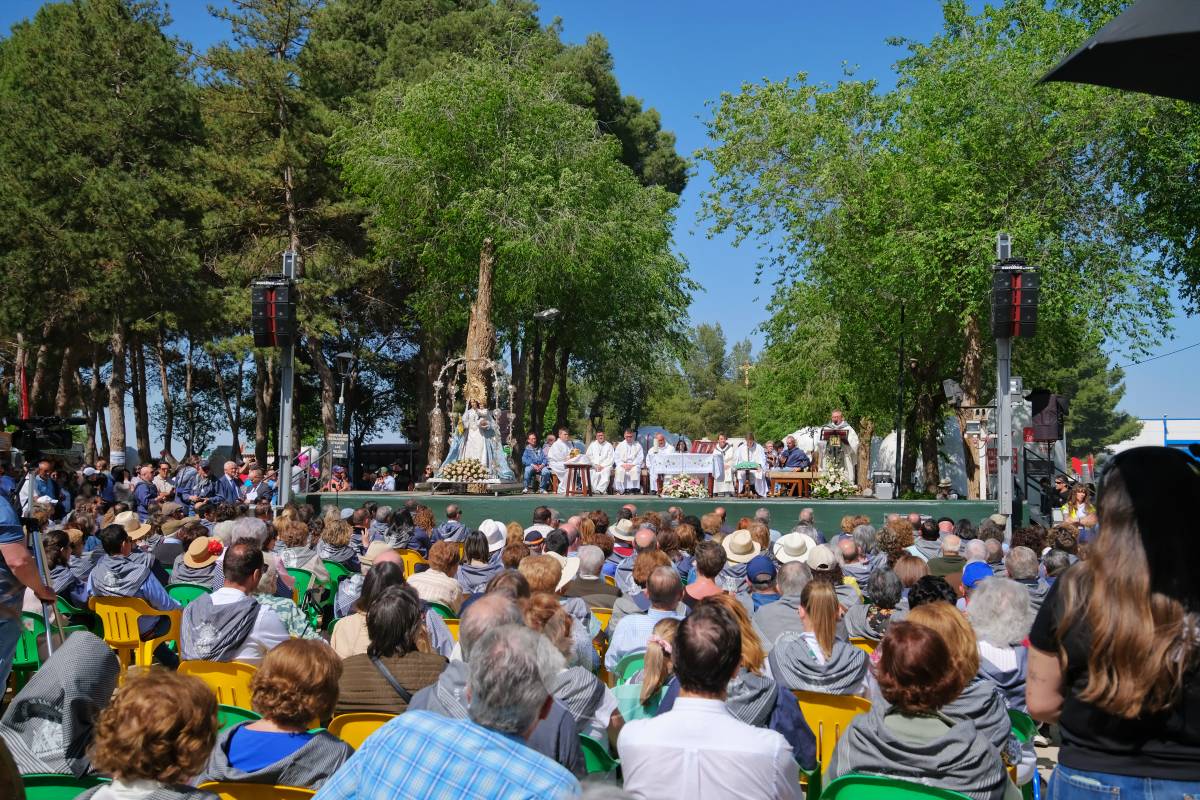 Tomelloso se echa a Pinilla para vivir una Romería multitudinaria junto a su patrona