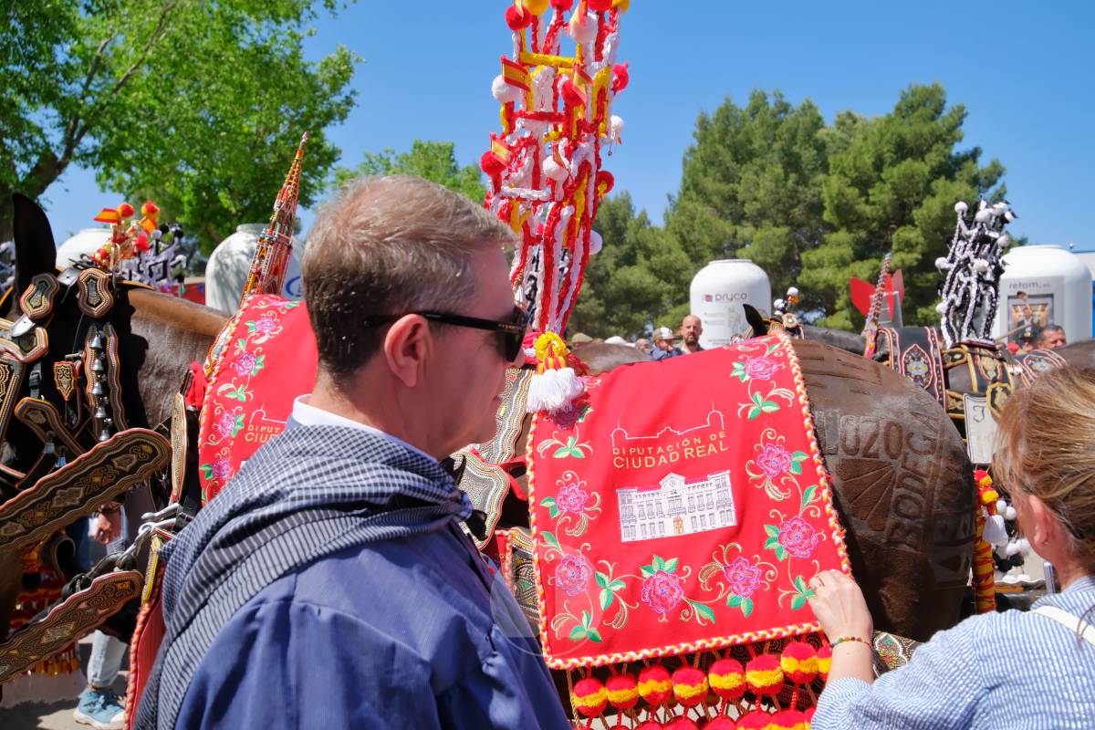 Tomelloso se echa a Pinilla para vivir una Romería multitudinaria junto a su patrona