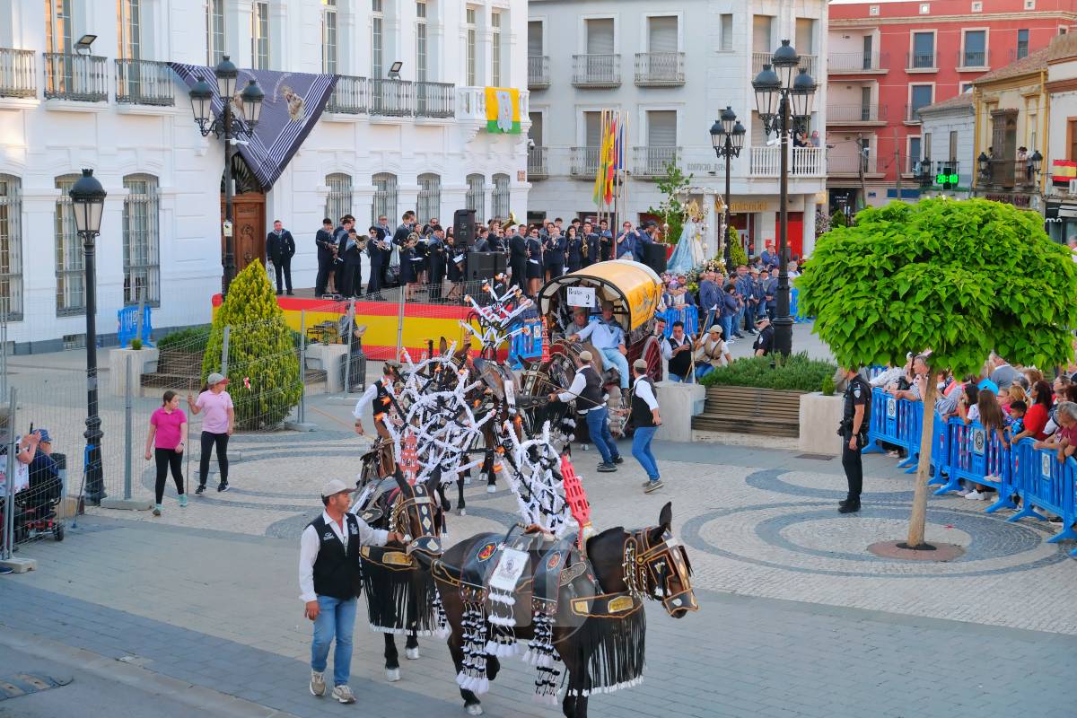 La Virgen de las Viñas emociona a Tomelloso en un regreso multitudinario tras la Romería