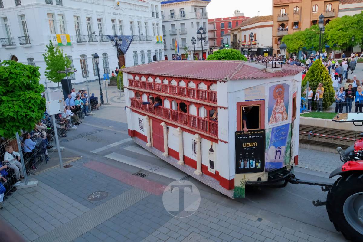 La Virgen de las Viñas emociona a Tomelloso en un regreso multitudinario tras la Romería