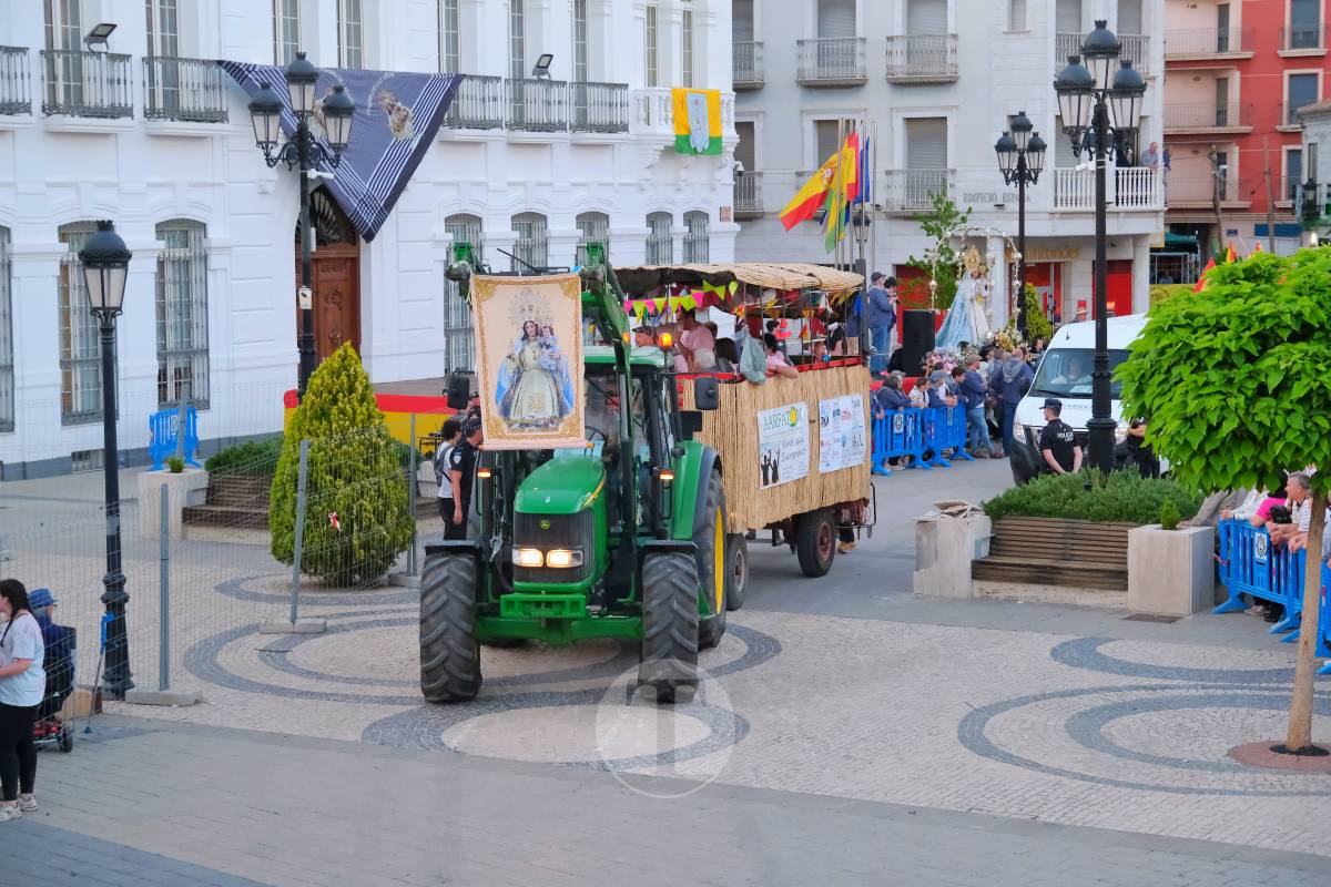 La Virgen de las Viñas emociona a Tomelloso en un regreso multitudinario tras la Romería