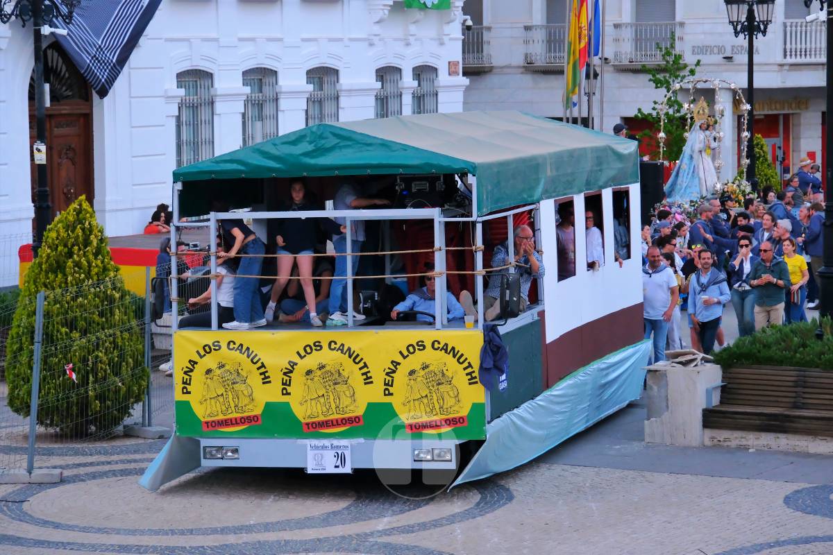 La Virgen de las Viñas emociona a Tomelloso en un regreso multitudinario tras la Romería