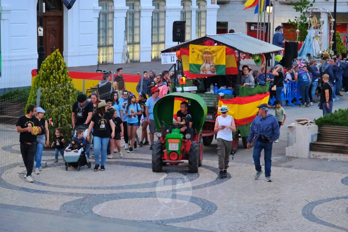 La Virgen de las Viñas emociona a Tomelloso en un regreso multitudinario tras la Romería