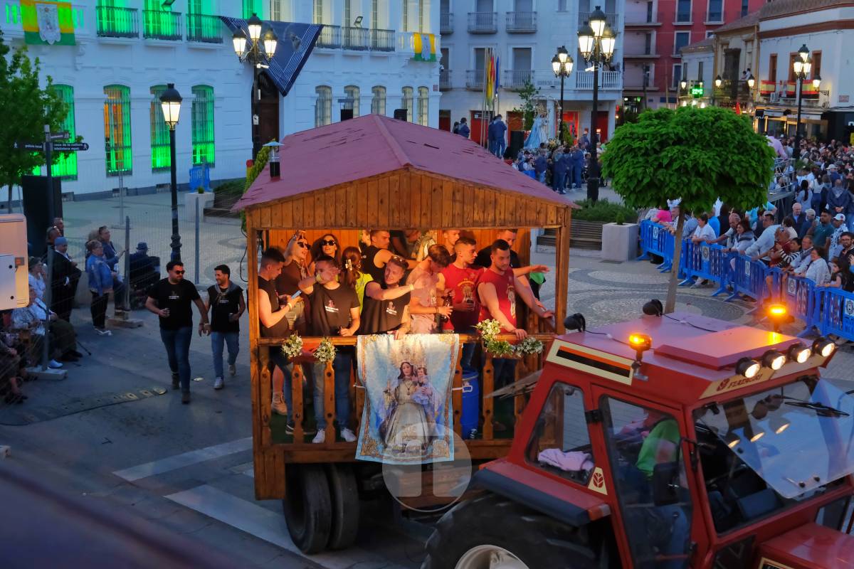 La Virgen de las Viñas emociona a Tomelloso en un regreso multitudinario tras la Romería