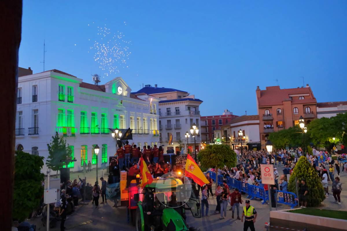 La Virgen de las Viñas emociona a Tomelloso en un regreso multitudinario tras la Romería