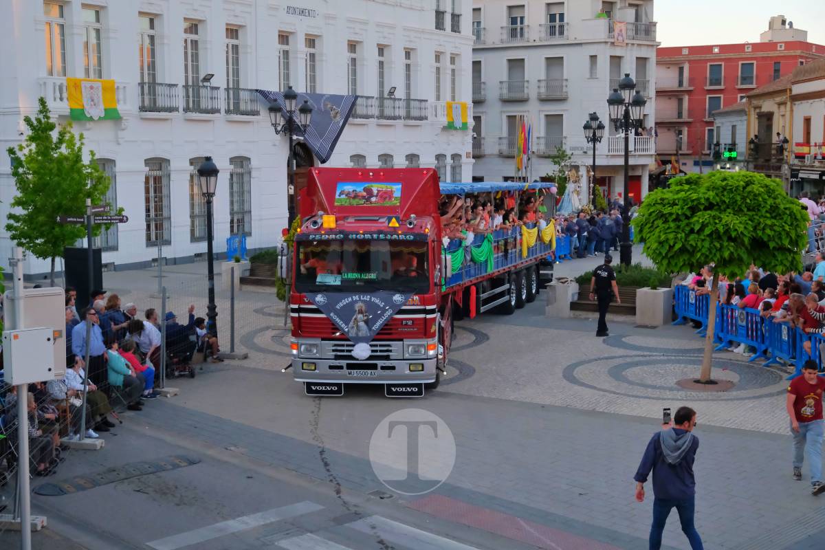 La Virgen de las Viñas emociona a Tomelloso en un regreso multitudinario tras la Romería