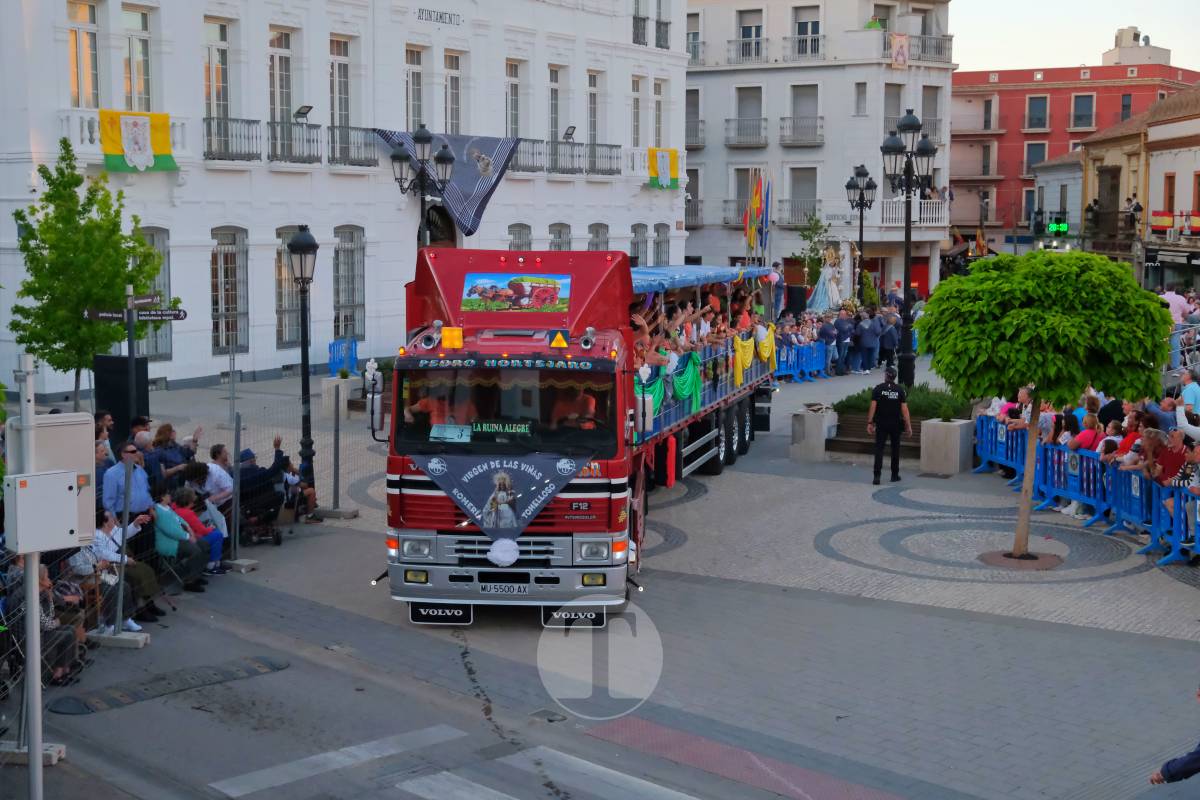 La Virgen de las Viñas emociona a Tomelloso en un regreso multitudinario tras la Romería