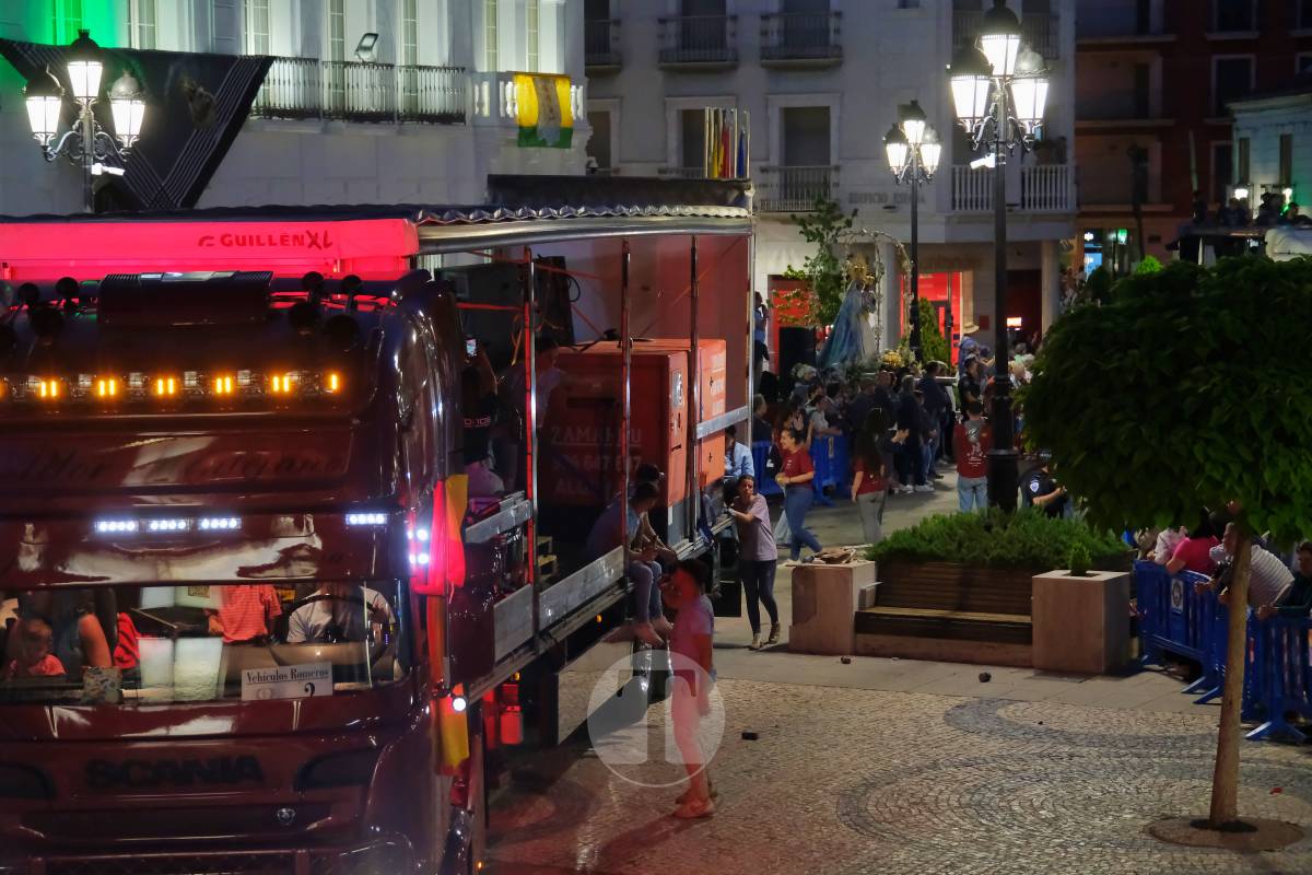 La Virgen de las Viñas emociona a Tomelloso en un regreso multitudinario tras la Romería