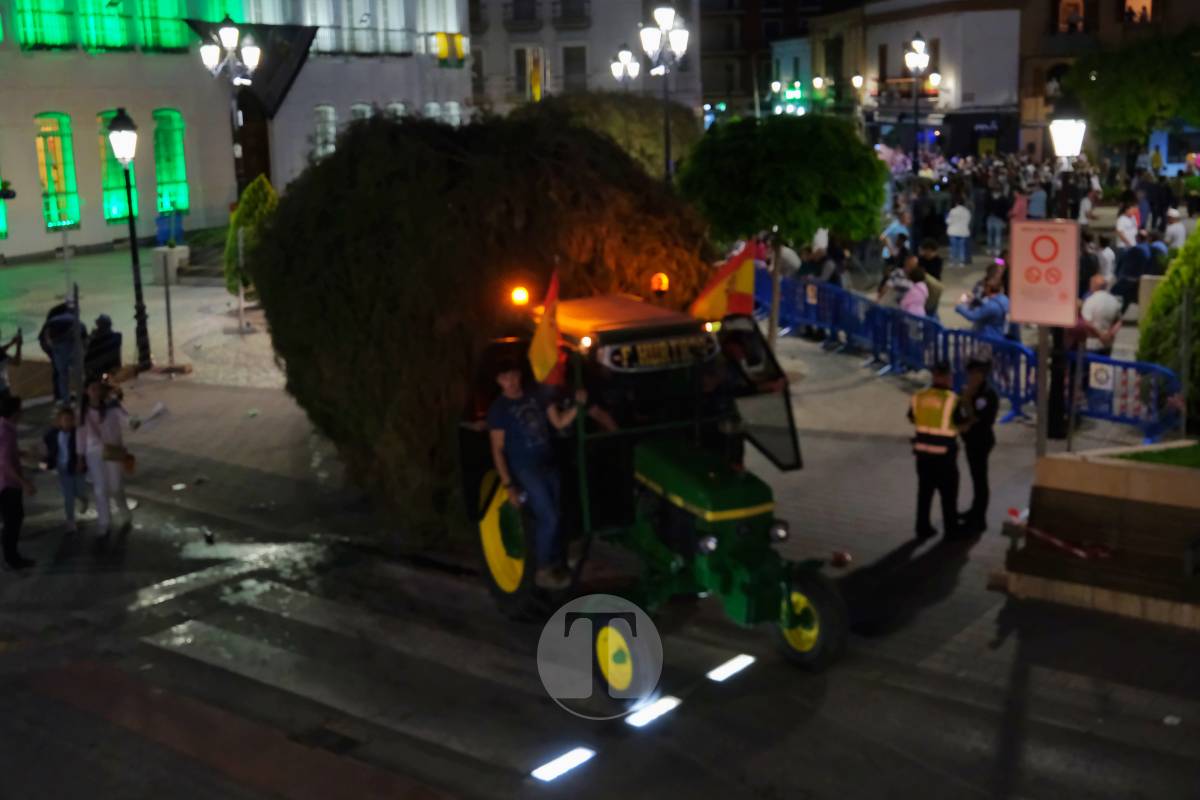 La Virgen de las Viñas emociona a Tomelloso en un regreso multitudinario tras la Romería
