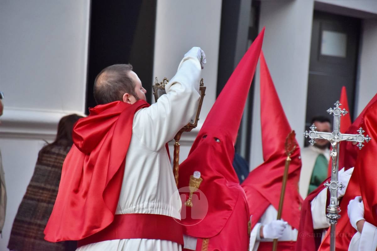 Tomelloso acompaña la procesión de la Oración y Juicio de Cristo en una noche de respeto