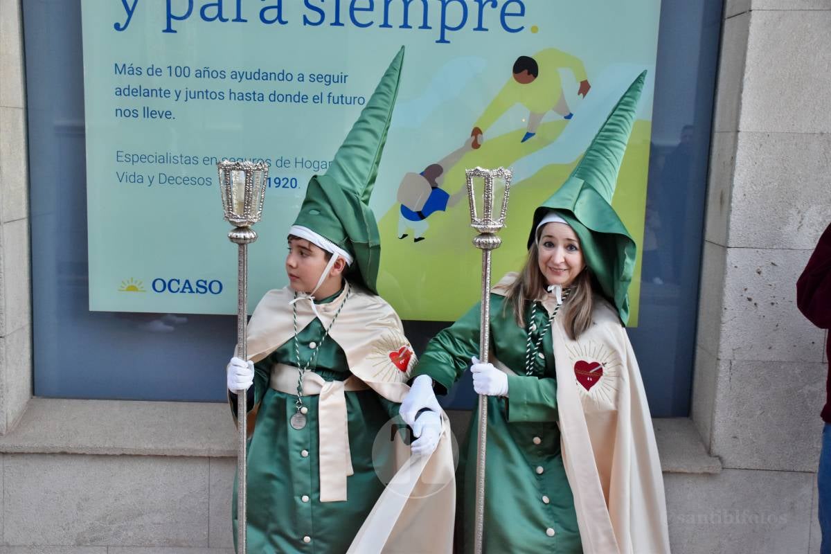 Tomelloso acompaña la procesión de la Oración y Juicio de Cristo en una noche de respeto