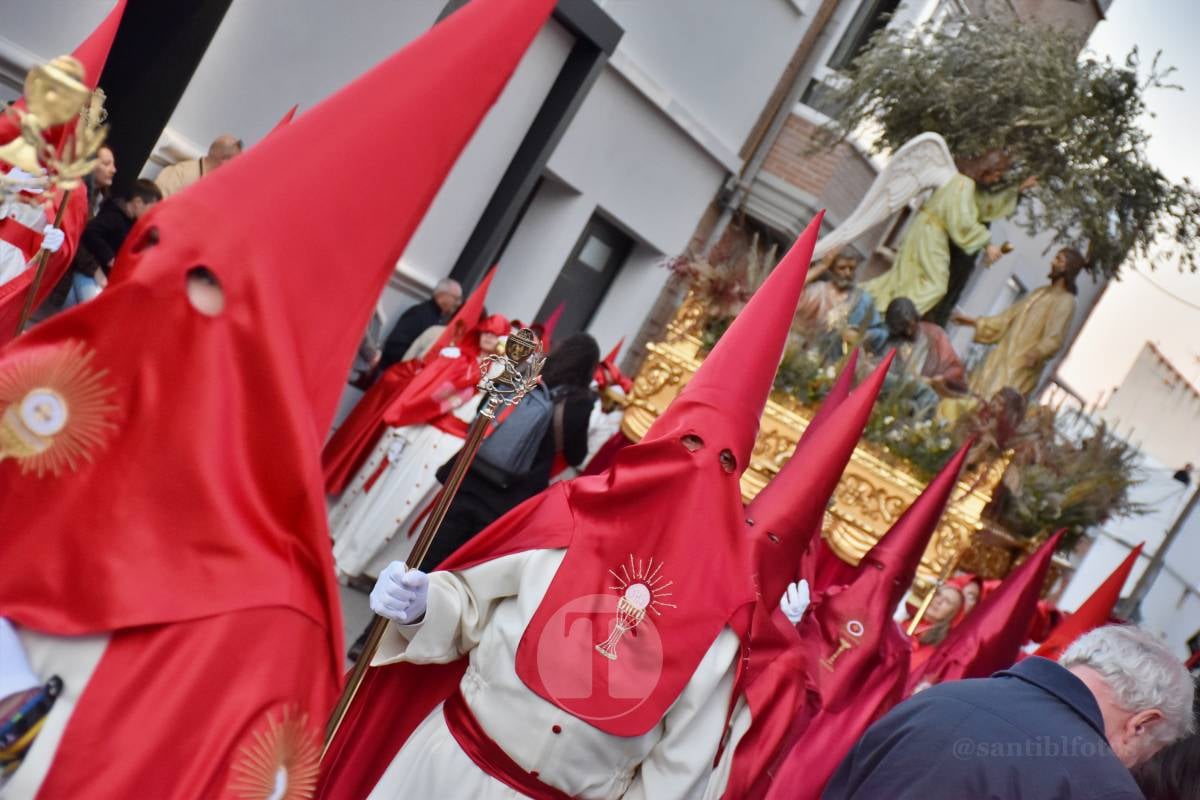 Tomelloso acompaña la procesión de la Oración y Juicio de Cristo en una noche de respeto