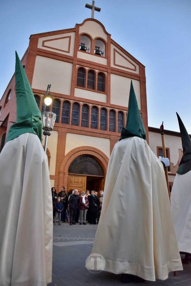 Tomelloso acompaña la procesión de la Oración y Juicio de Cristo en una noche de respeto