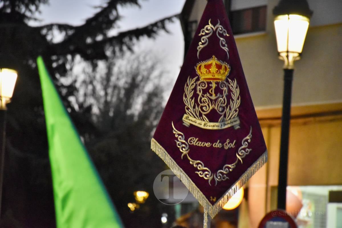 Tomelloso acompaña la procesión de la Oración y Juicio de Cristo en una noche de respeto
