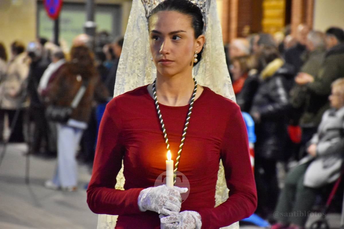 Tomelloso acompaña la procesión de la Oración y Juicio de Cristo en una noche de respeto