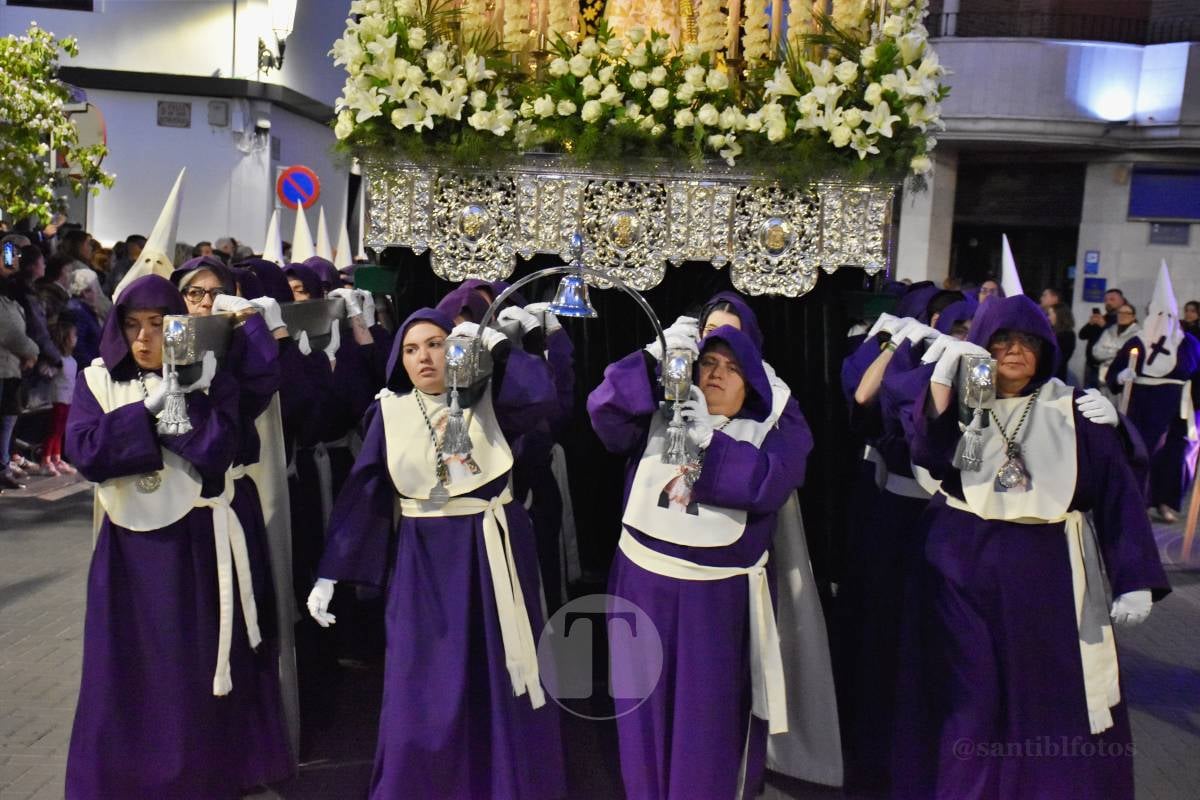 Tomelloso acompaña la procesión de la Oración y Juicio de Cristo en una noche de respeto