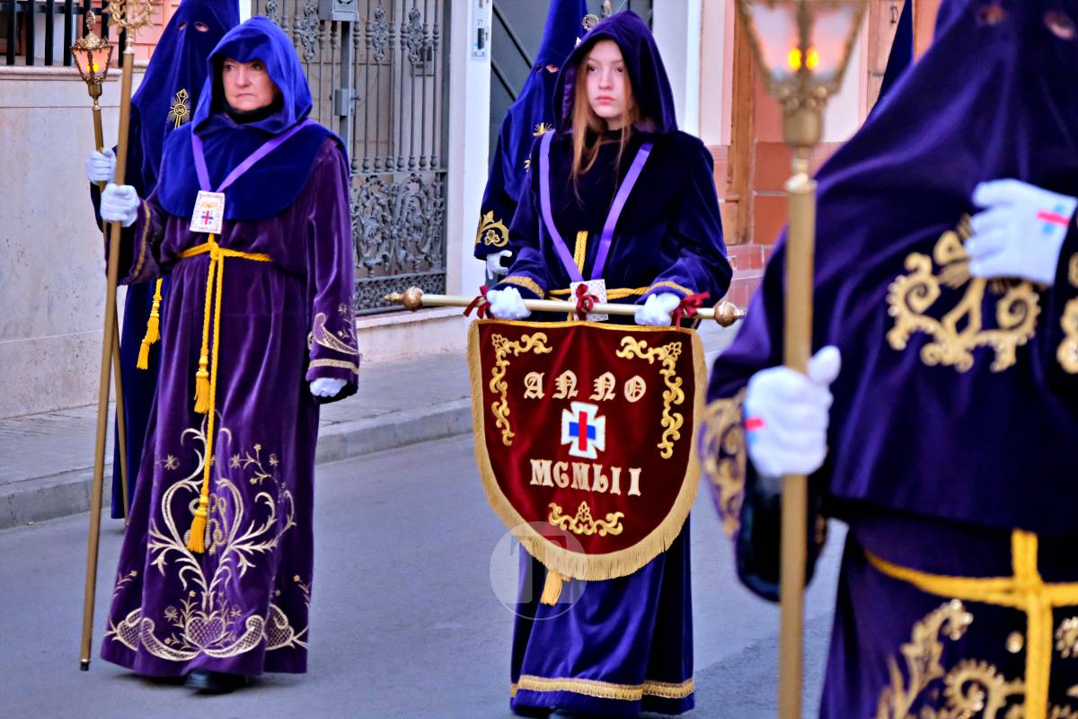 La emoción y el fervor marcan el inicio del Viernes Santo con “La Presentación”